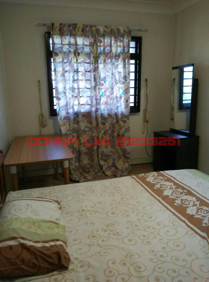 Rivervale Crescent thumbnail photo